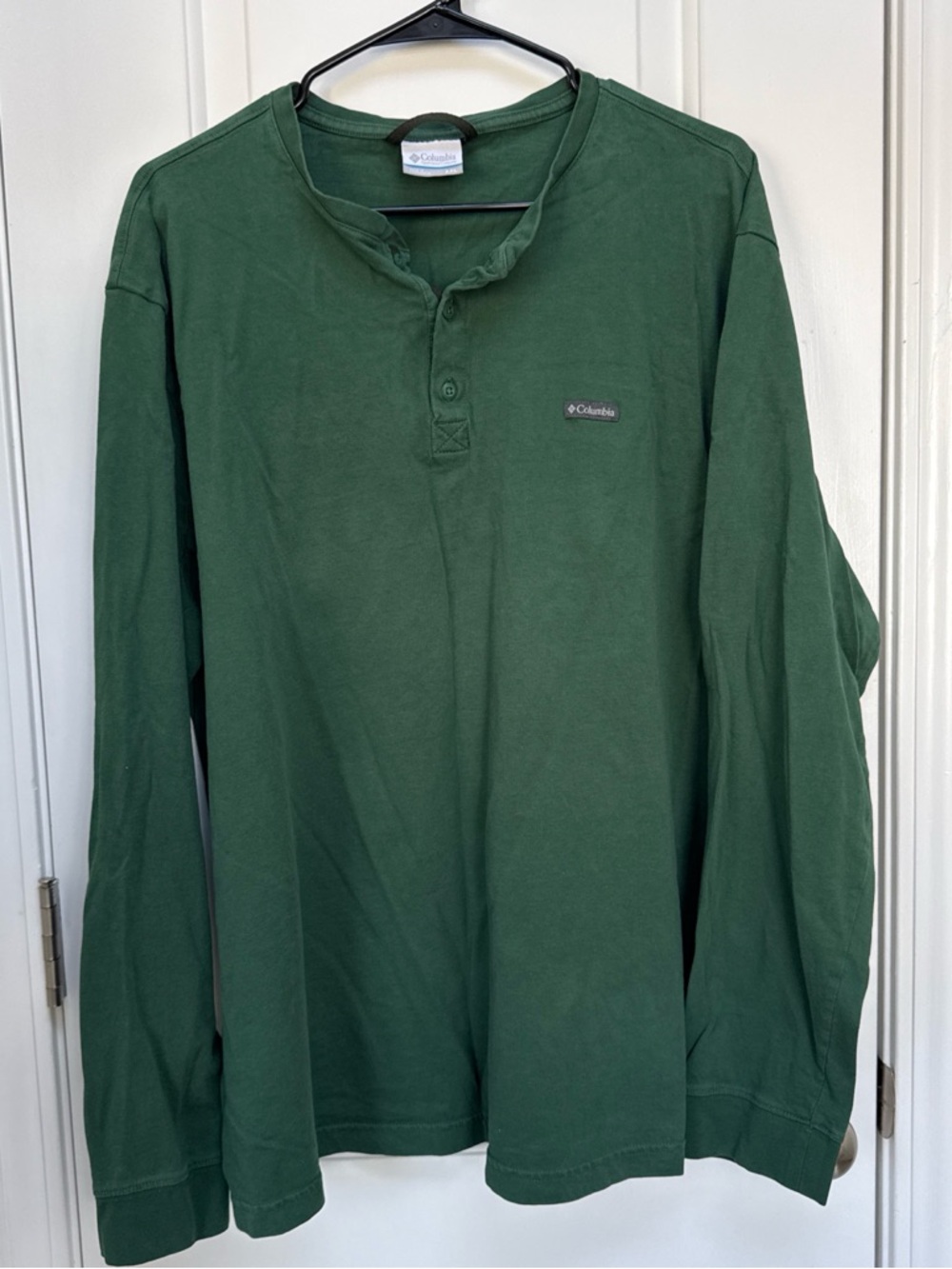 Columbia Men's Long-Sleeve Henley Shirt - Forest Green